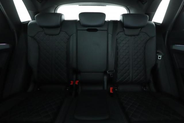 Audi Q5 image 2