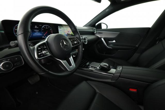 Mercedes Benz Cla image 6