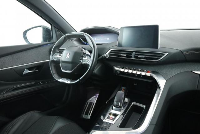 Peugeot 5008 image 2