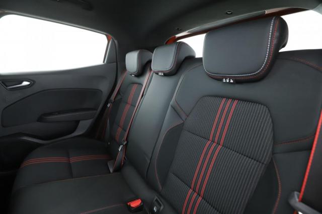 Renault Clio image 6