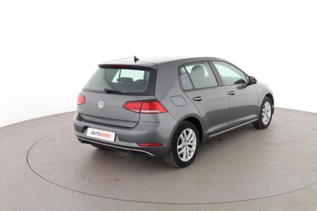 Volkswagen Golf image 1