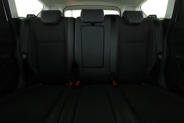 Ford Kuga image 9
