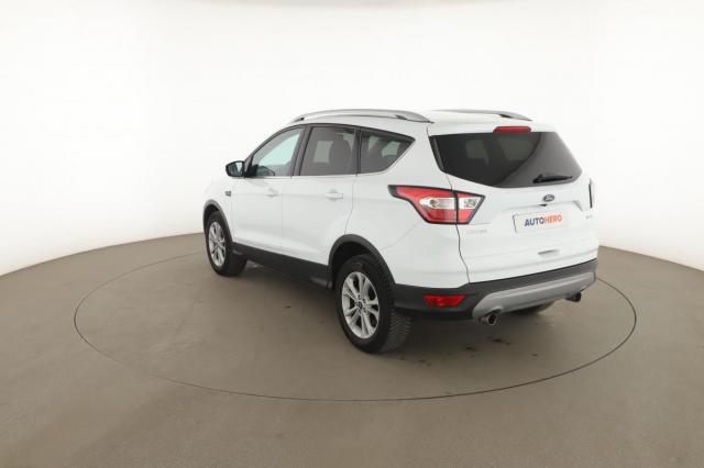 Ford Kuga image 7