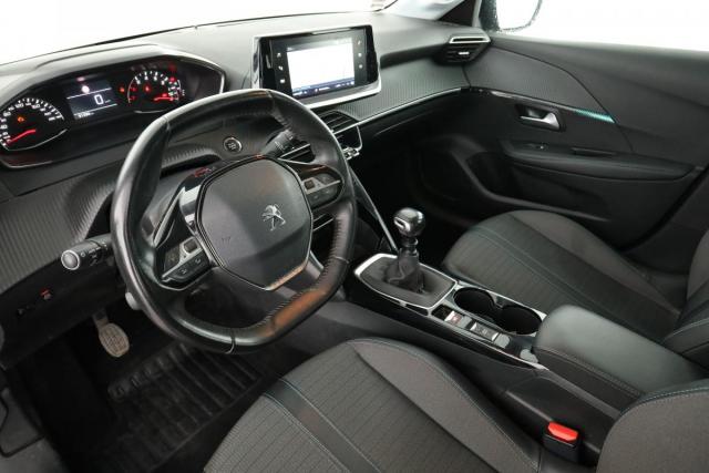 Peugeot 208 image 7