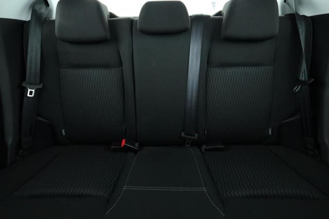 Peugeot 208 image 2