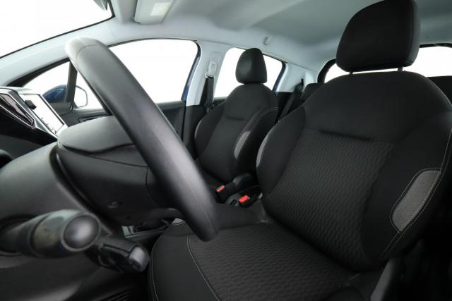 Peugeot 208 image 3