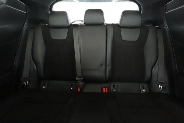 Toyota C-Hr image 8