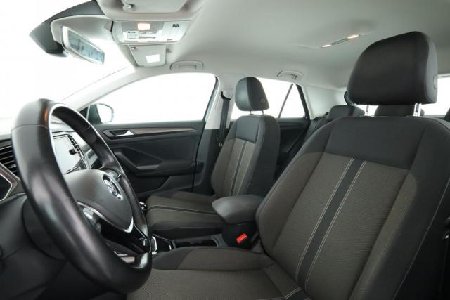 Volkswagen T-Roc image 8