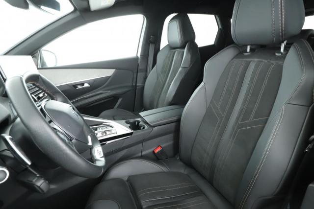 Peugeot 3008 image 8