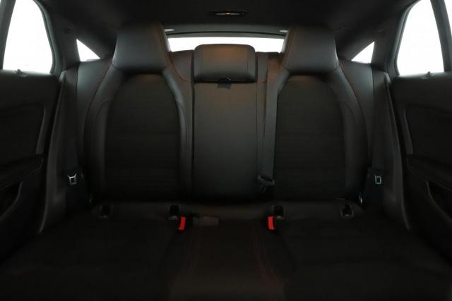 Mercedes Benz Cla Shooting Brake image 3