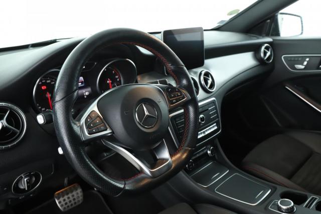 Mercedes Benz Cla Shooting Brake image 4