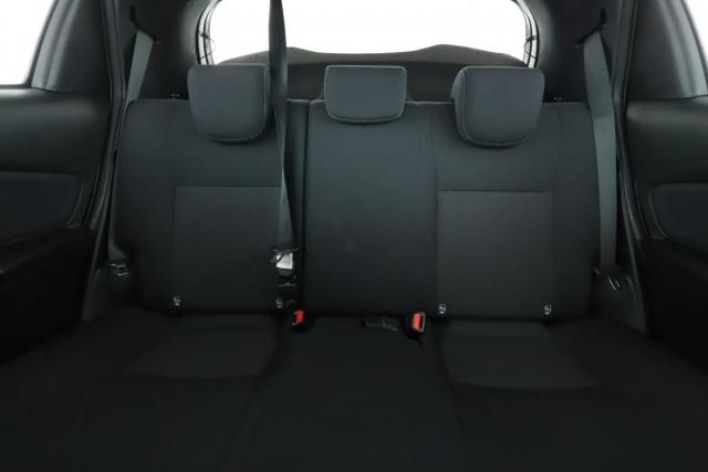 Toyota Yaris image 7