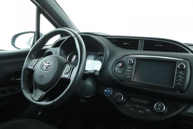 Toyota Yaris image 8