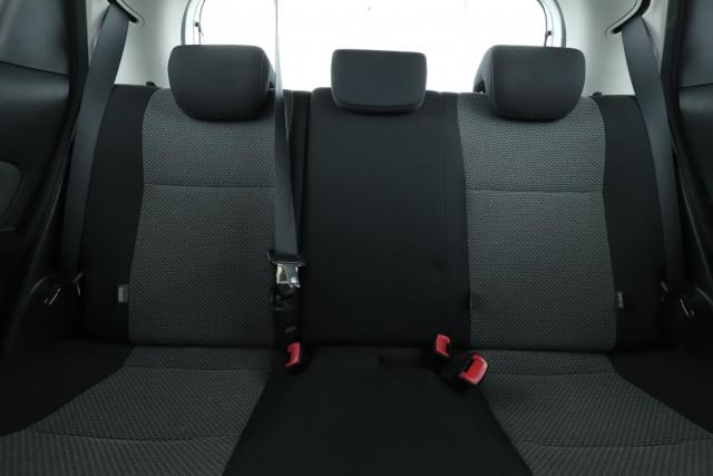 Toyota Yaris image 8