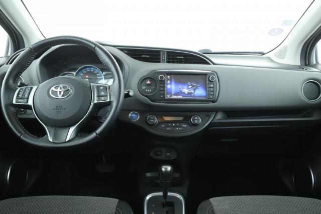 Toyota Yaris image 2