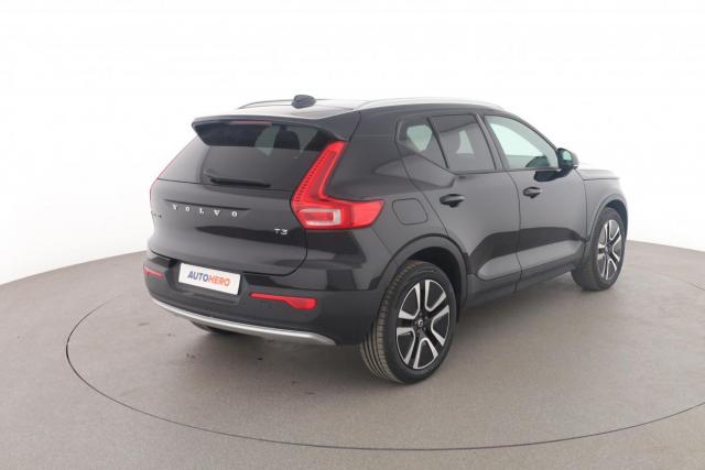 Volvo Xc40 image 8