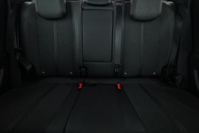 Peugeot 3008 image 8