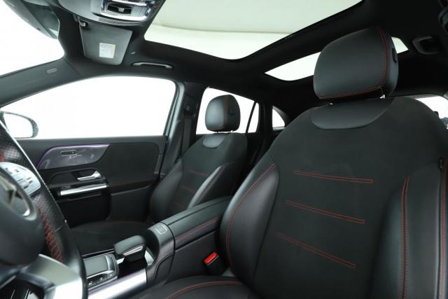 Mercedes Benz Gla image 3