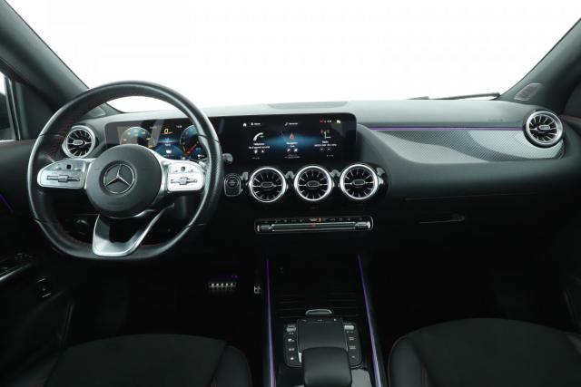 Mercedes Benz Gla image 5