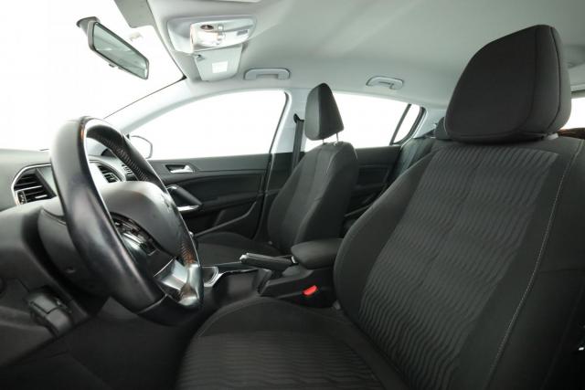 Peugeot 308 image 1
