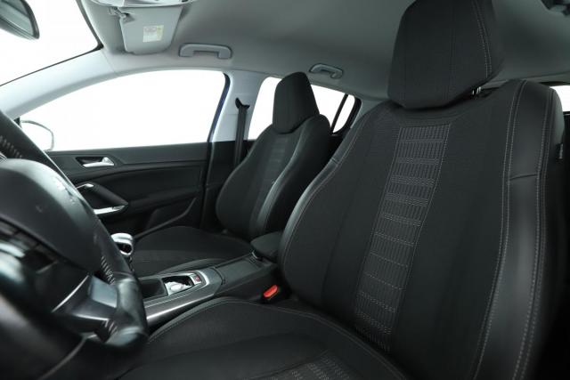 Peugeot 308 image 3