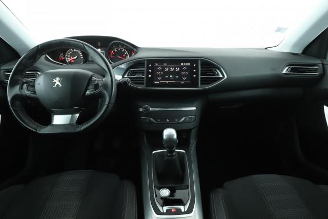Peugeot 308 image 6