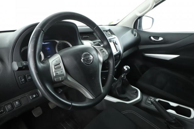 Nissan Navara image 7