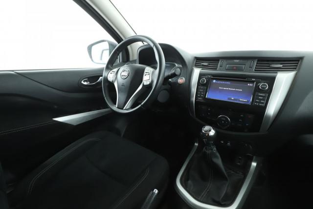 Nissan Navara image 2