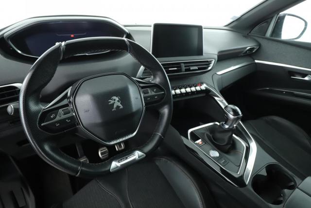 Peugeot 3008 image 3