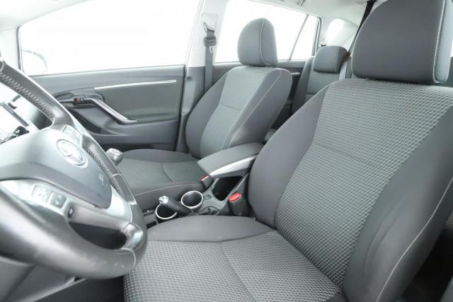 Toyota Verso image 3