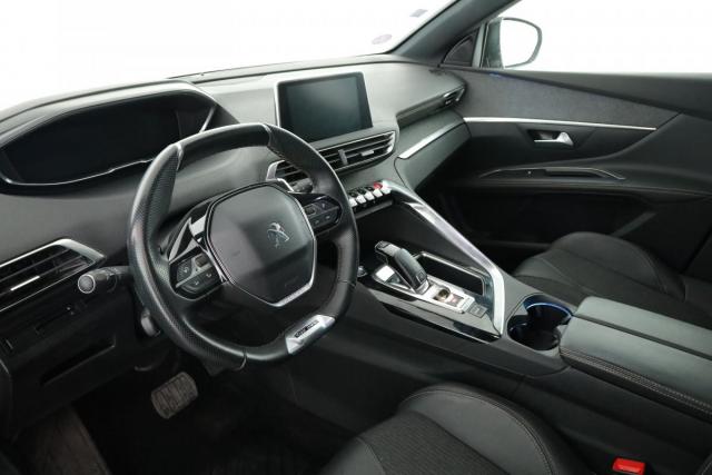 Peugeot 5008 image 2