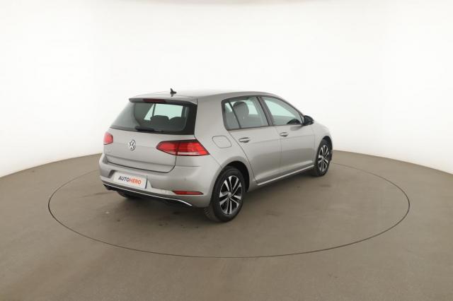 Volkswagen Golf image 2