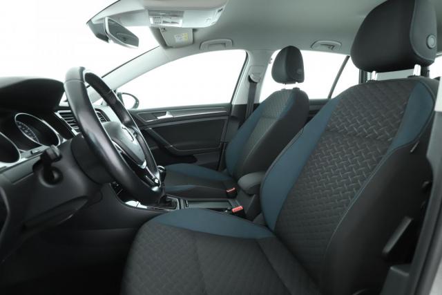 Volkswagen Golf image 5