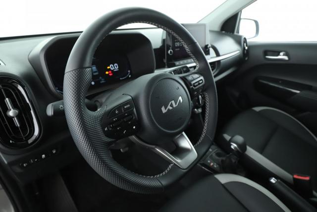 Kia Picanto image 6