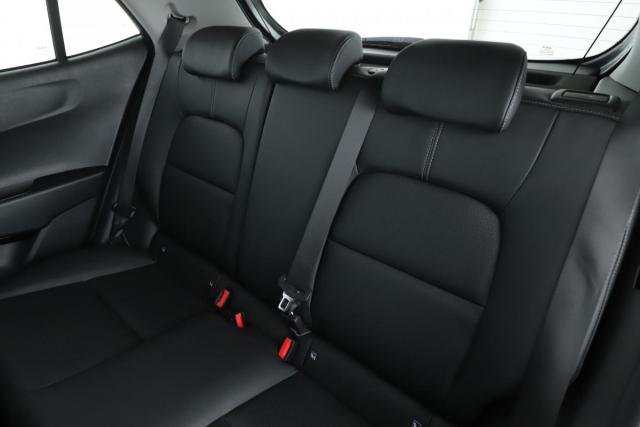 Kia Picanto image 8