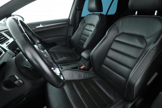 Volkswagen Golf image 1