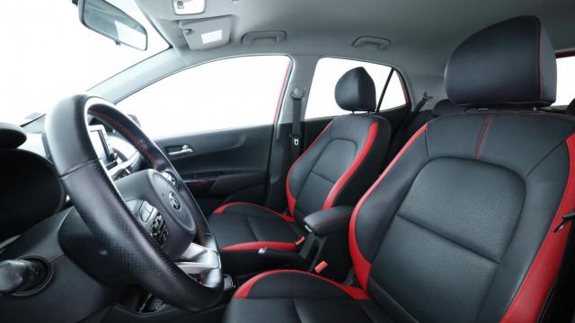 Kia Picanto image 1