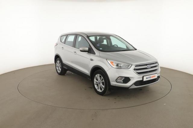 Ford Kuga image 3