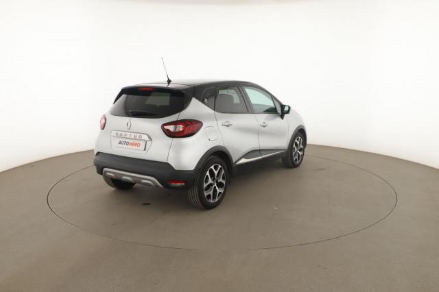 Renault Captur image 2