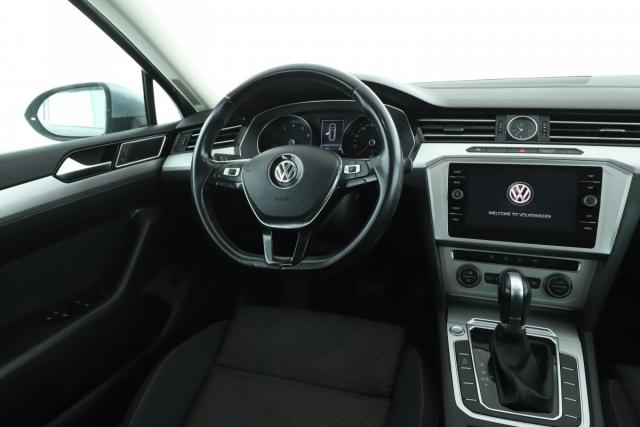 Volkswagen Passat Sw image 7
