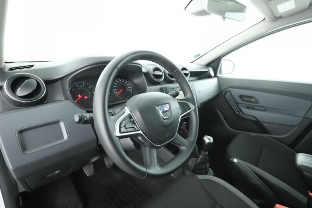Dacia Duster image 8