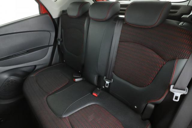 Renault Captur image 1