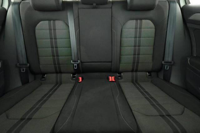 Volkswagen Golf image 5