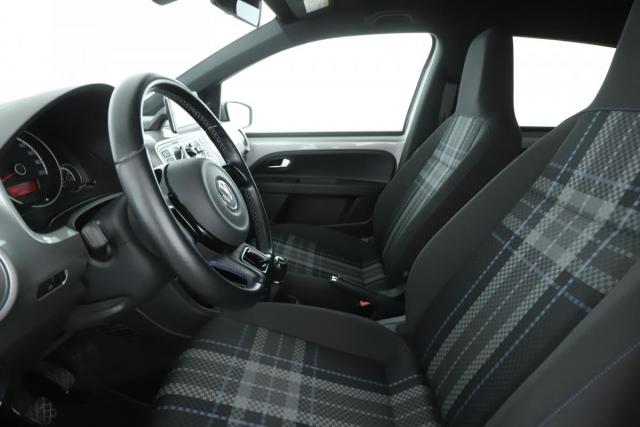 Volkswagen Up! image 9