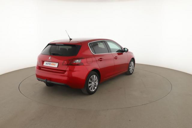 Peugeot 308 image 9