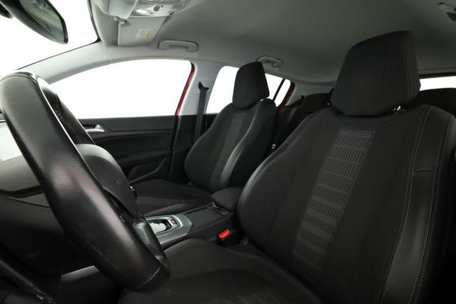 Peugeot 308 image 6