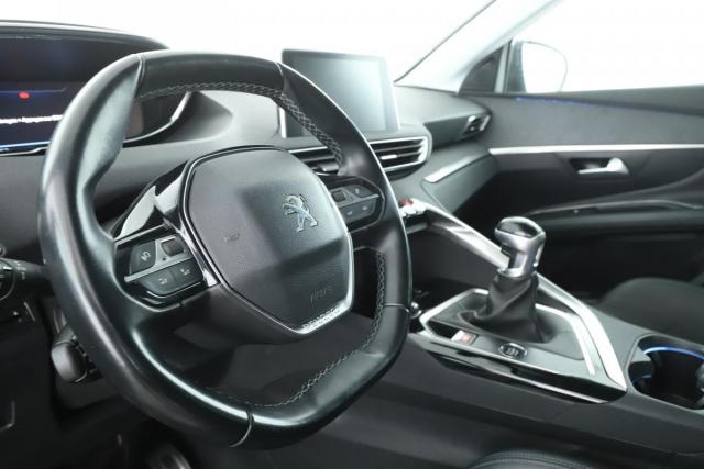 Peugeot 3008 image 8