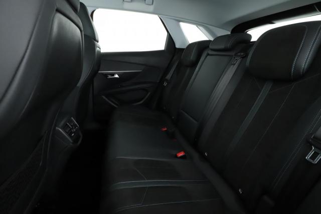 Peugeot 3008 image 3