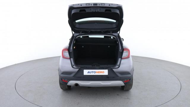 Renault Captur image 1