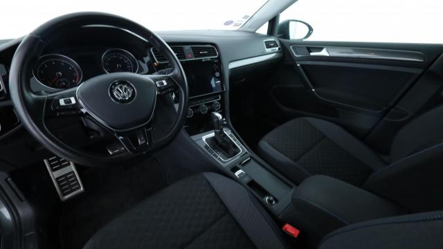 Volkswagen Golf image 1